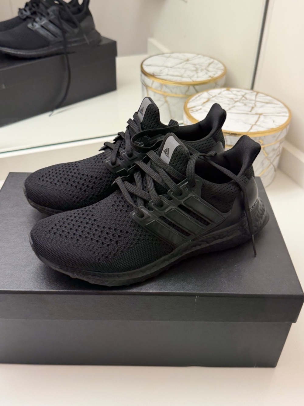 Adidas Ultraboost 1.0 DNA "Triple Black" running shoes - Picture 2 of 6